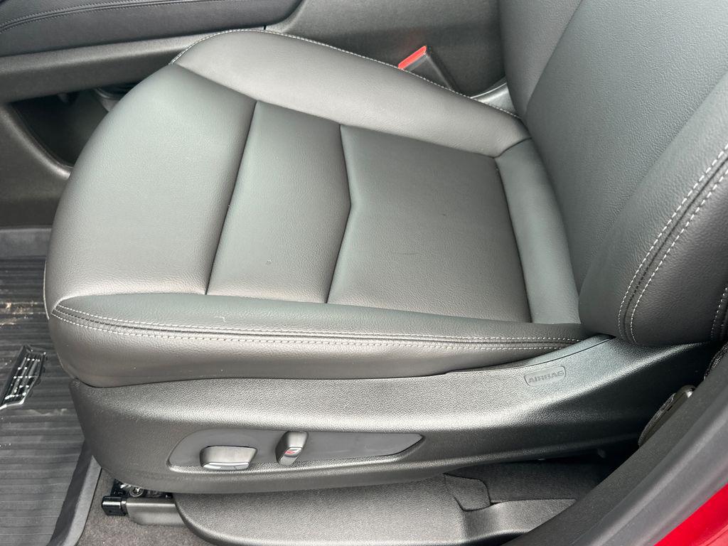 2026 Cadillac XT5 LUXURY photo 9