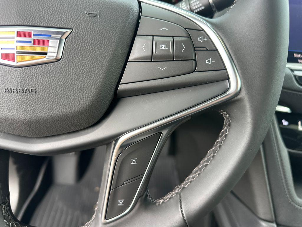 2026 Cadillac XT5 LUXURY thumbnail 18