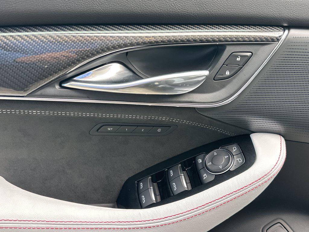 صورة مصغرة 17 لـ 2026 Cadillac CT5-V V-SERIES BLACKWING RWD