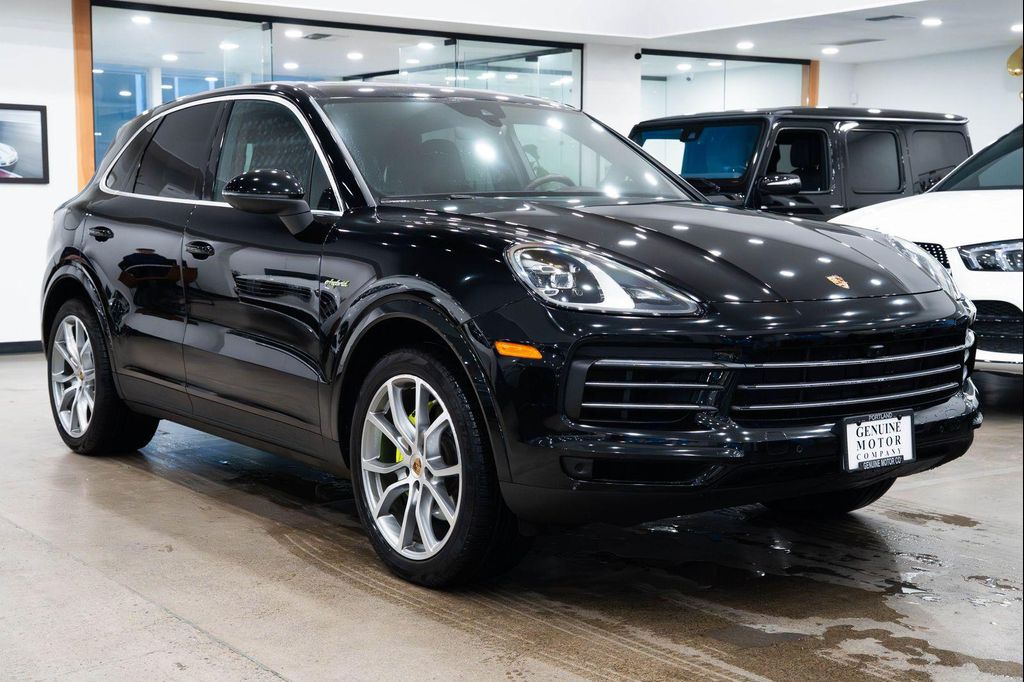 PORSCHE CAYENNE - 3
