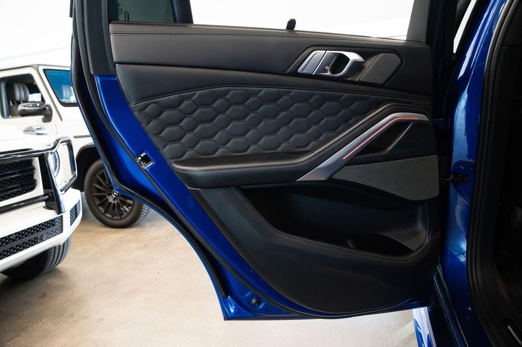 2022 BMW X6 M BASE — фото 21