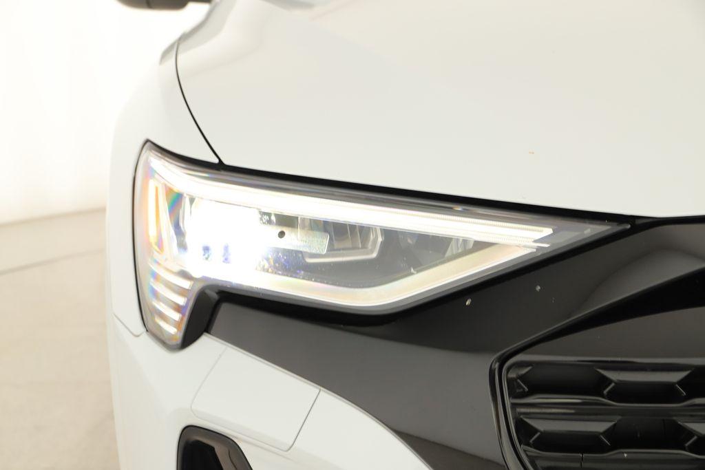 صورة مصغرة 38 لـ 2024 AUDI Q8 E-TRON PREMIUM
