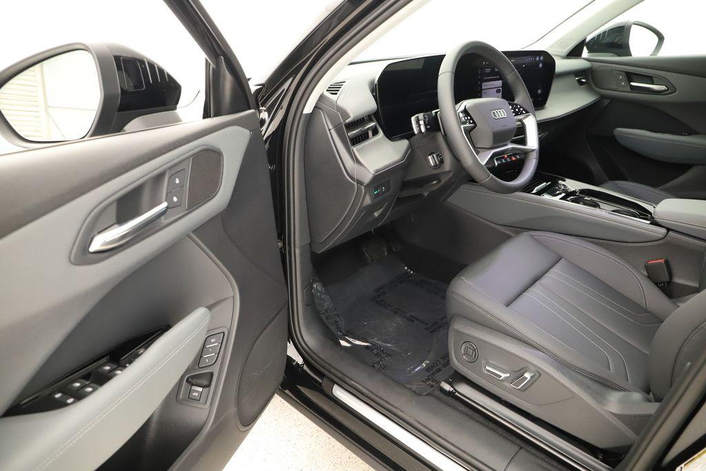 2026 AUDI Q3 S LINE — миниатюра 14