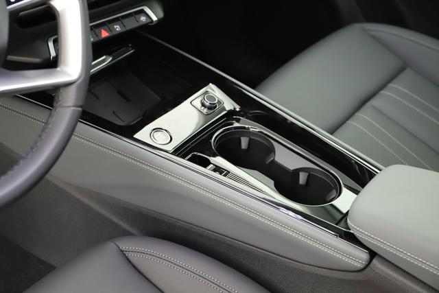2026 AUDI Q3 S LINE — миниатюра 17