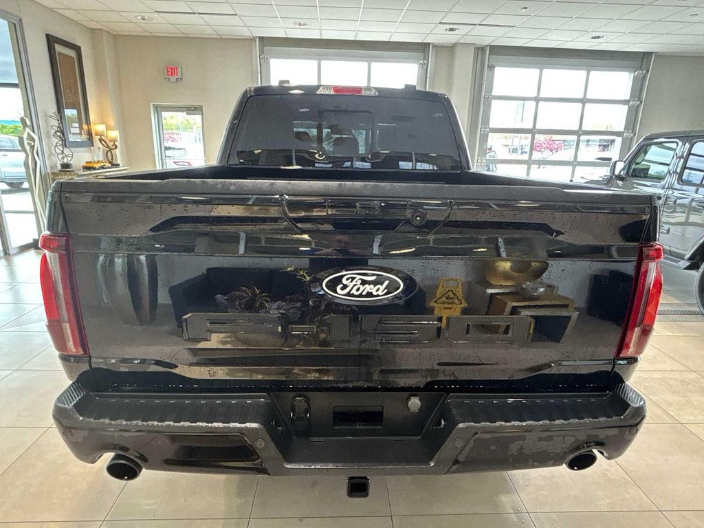 FORD F-150 LARIAT - 4