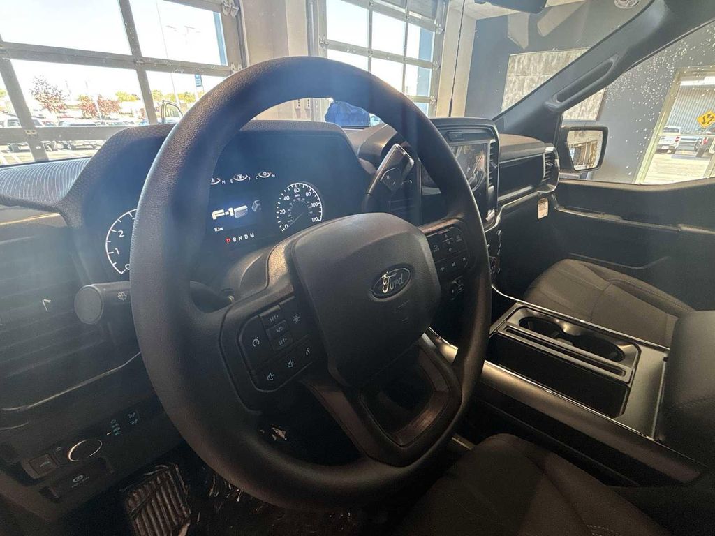 FORD F-150 STX - 9