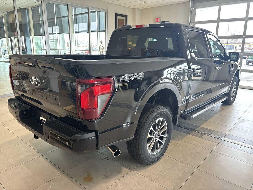 FORD F-150 XLT - 4