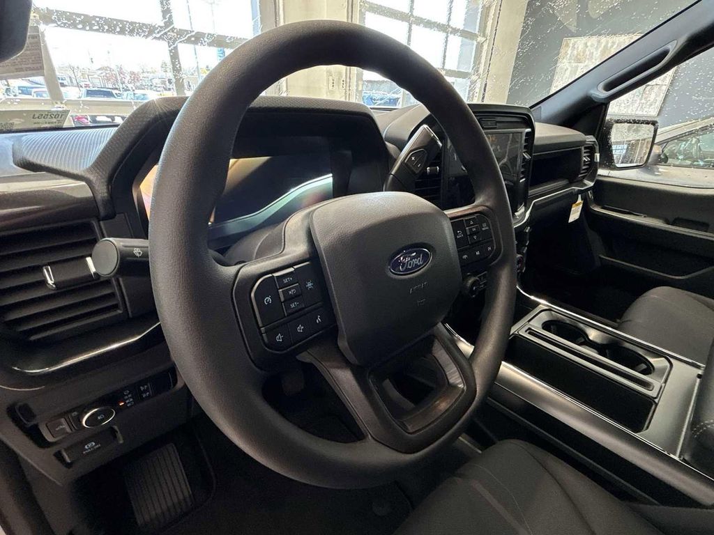 FORD F-150 STX - 9
