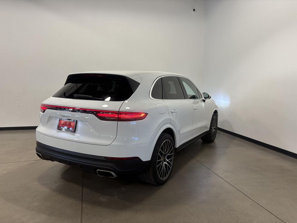 2022 Porsche CAYENNE PLATINUM EDITION 照片 3