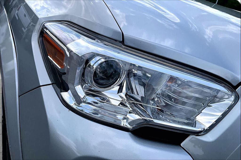 2023 Toyota TACOMA SR5 — миниатюра 27