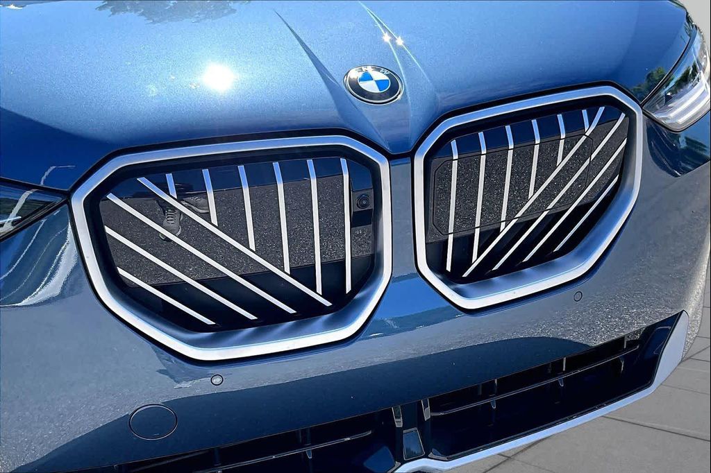 صورة مصغرة 30 لـ 2025 BMW X3 30 XDRIVE