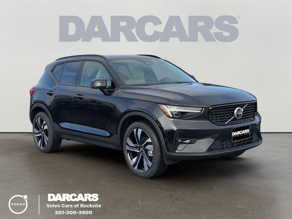 New 2026 Volvo XC40 B5 Ultra