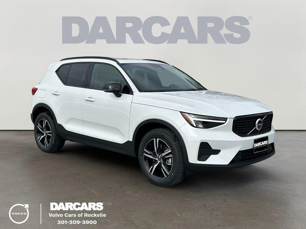 New 2026 Volvo XC40 B5 Core