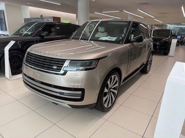 New 2026 Land Rover Range Rover P400 SE