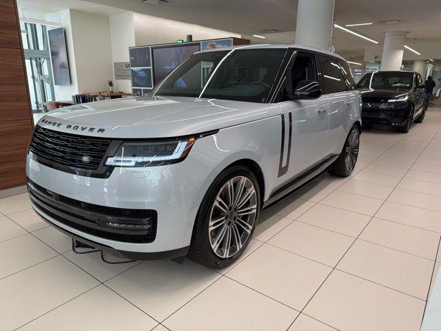 New 2026 Land Rover Range Rover P530 Autobiography
