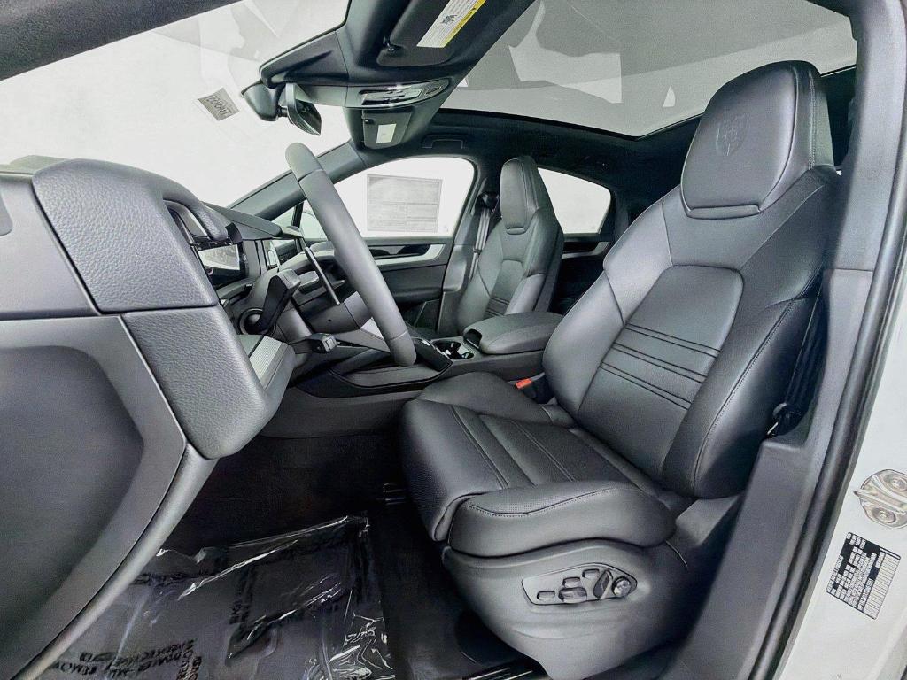 صورة 5 لـ 2026 Porsche CAYENNE S COUPE AWD