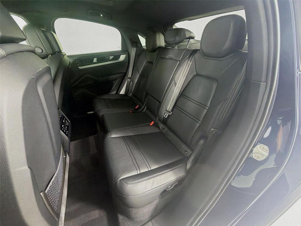 2025 Porsche CAYENNE AWD — миниатюра 21