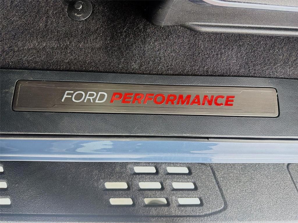 FORD F-150 RAPTOR R - 9