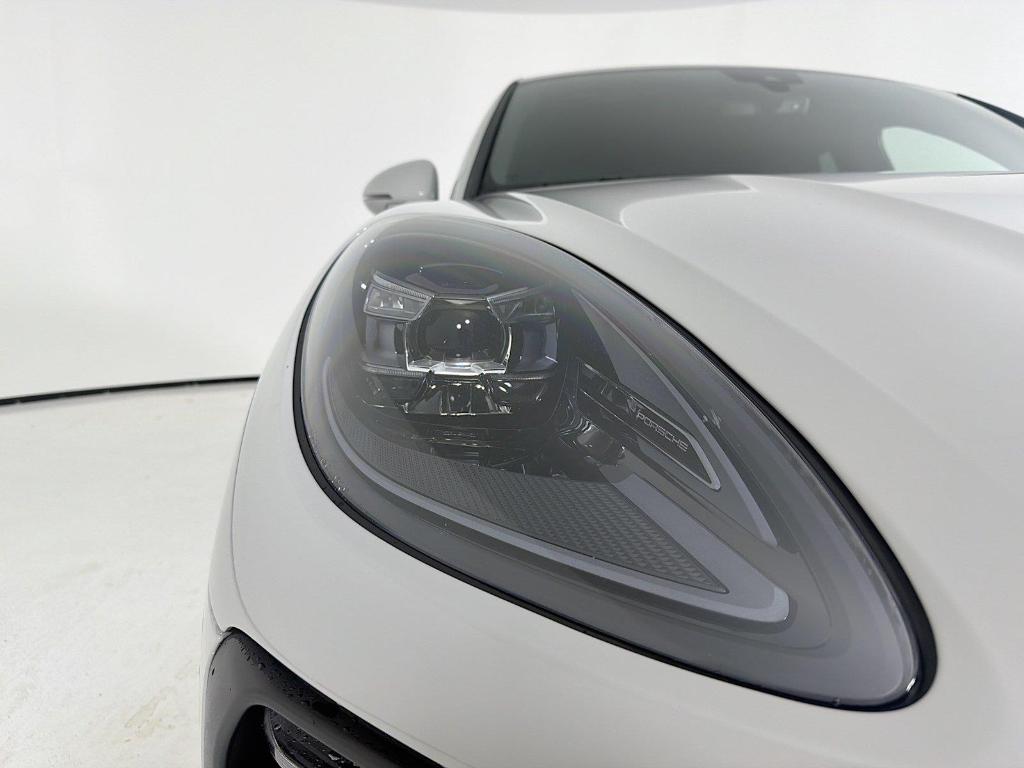 صورة مصغرة 31 لـ 2023 Porsche MACAN GTS