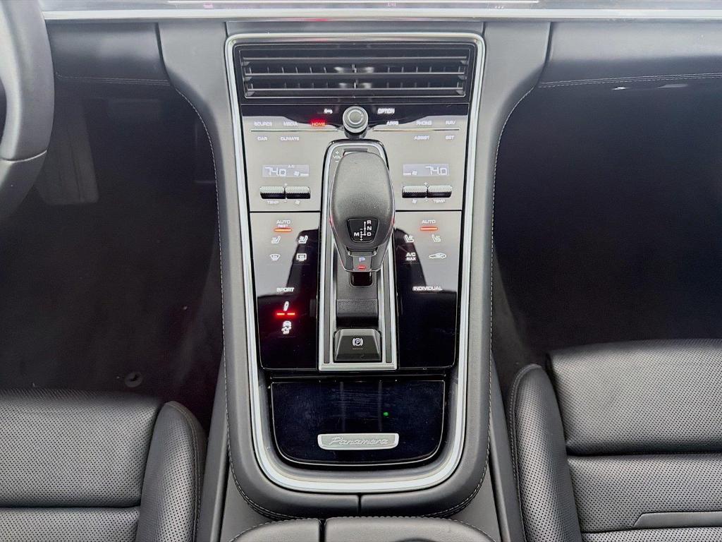 صورة مصغرة 17 لـ 2023 Porsche PANAMERA PLATINUM EDITION