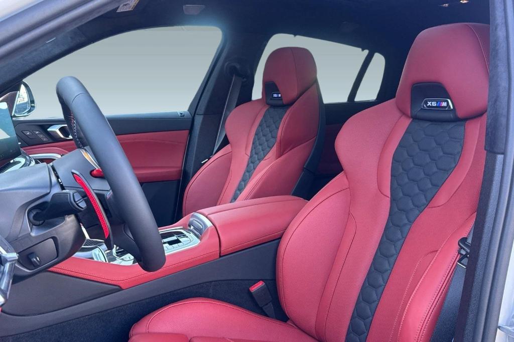 صورة مصغرة 20 لـ 2026 BMW X6 M COMPETITION