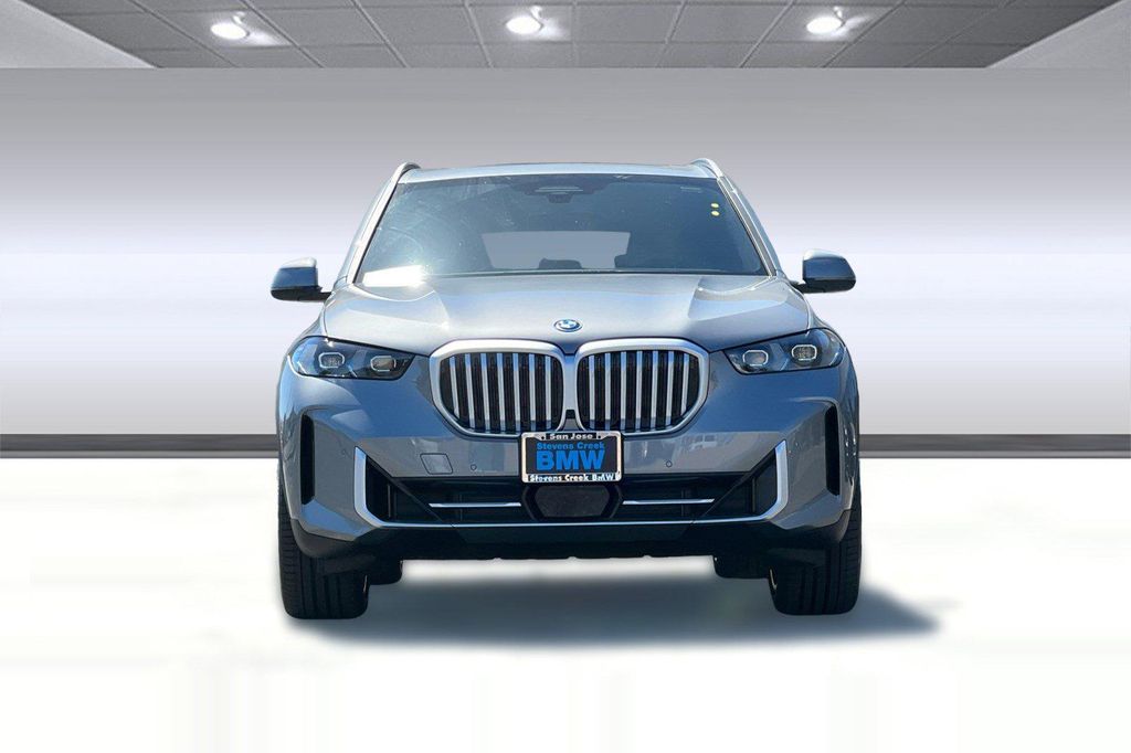 2026 BMW X5 PHEV XDRIVE50E photo 4