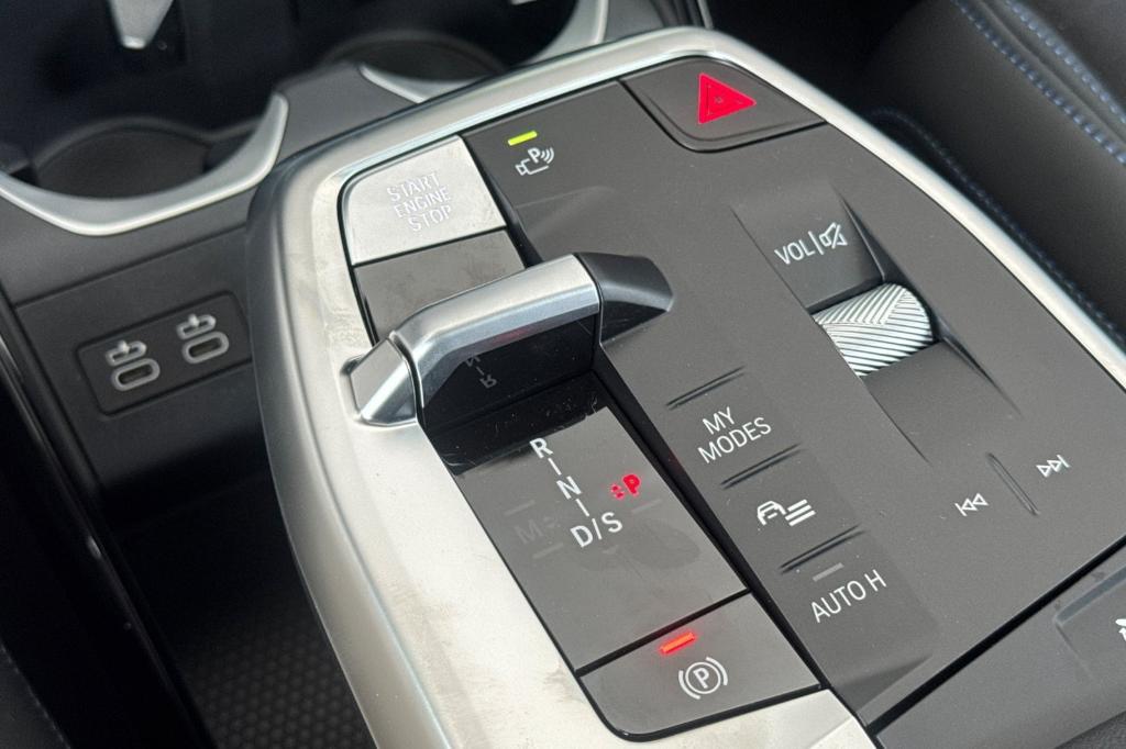 2026 BMW X1 XDRIVE28I — миниатюра 16