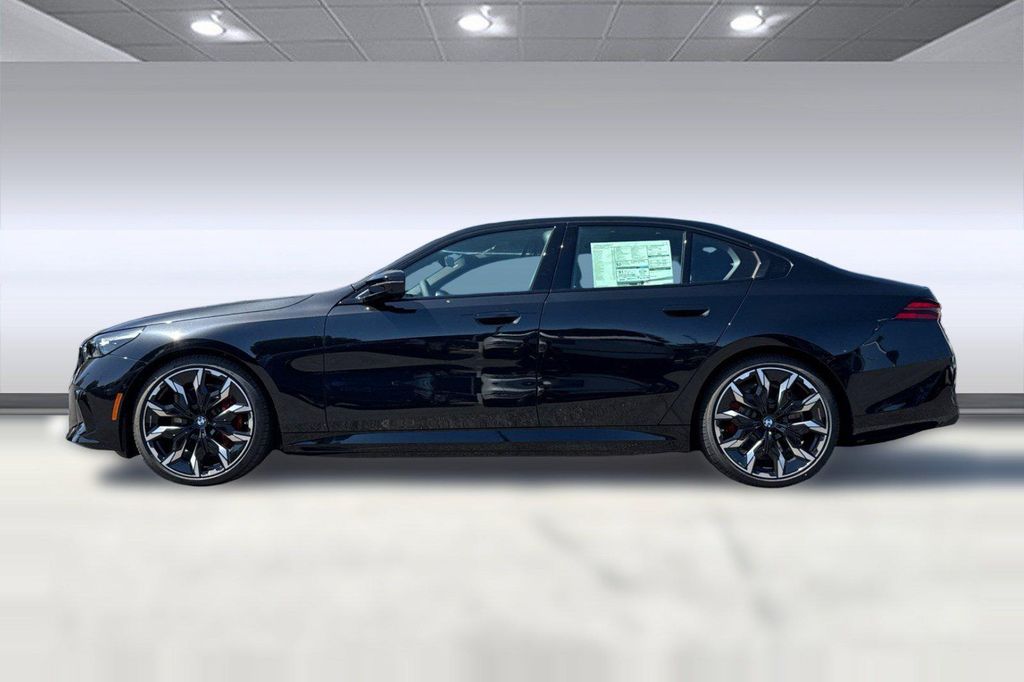 صورة 2 لـ 2026 BMW I5 M60