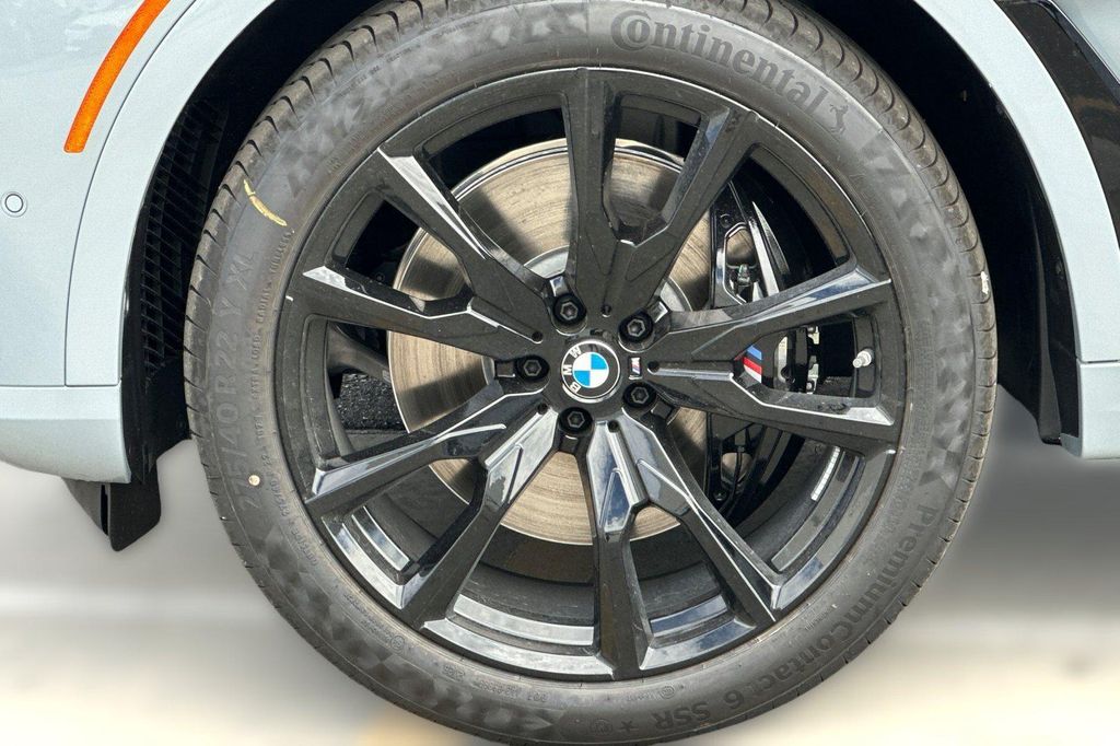 2027 BMW X7 M60I 缩略图 13