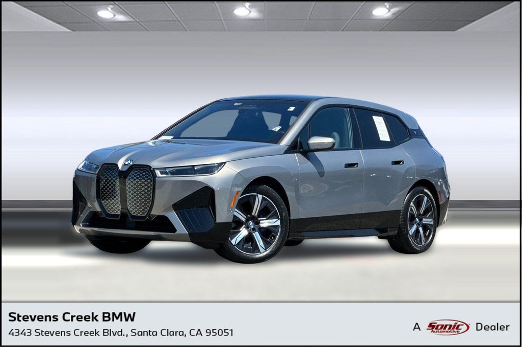 2023 BMW iX M60