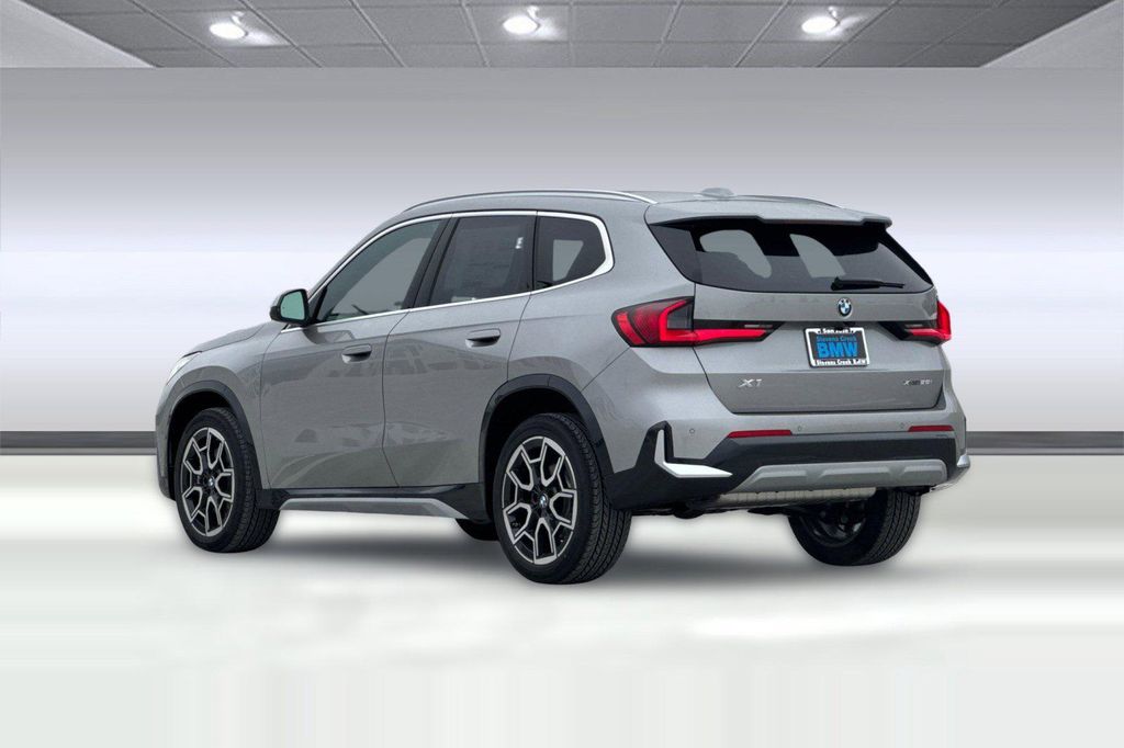 صورة 3 لـ 2026 BMW X1 XDRIVE28I