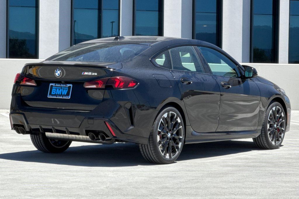 صورة 9 لـ 2026 BMW M235 GRAN COUPE XDRIVE