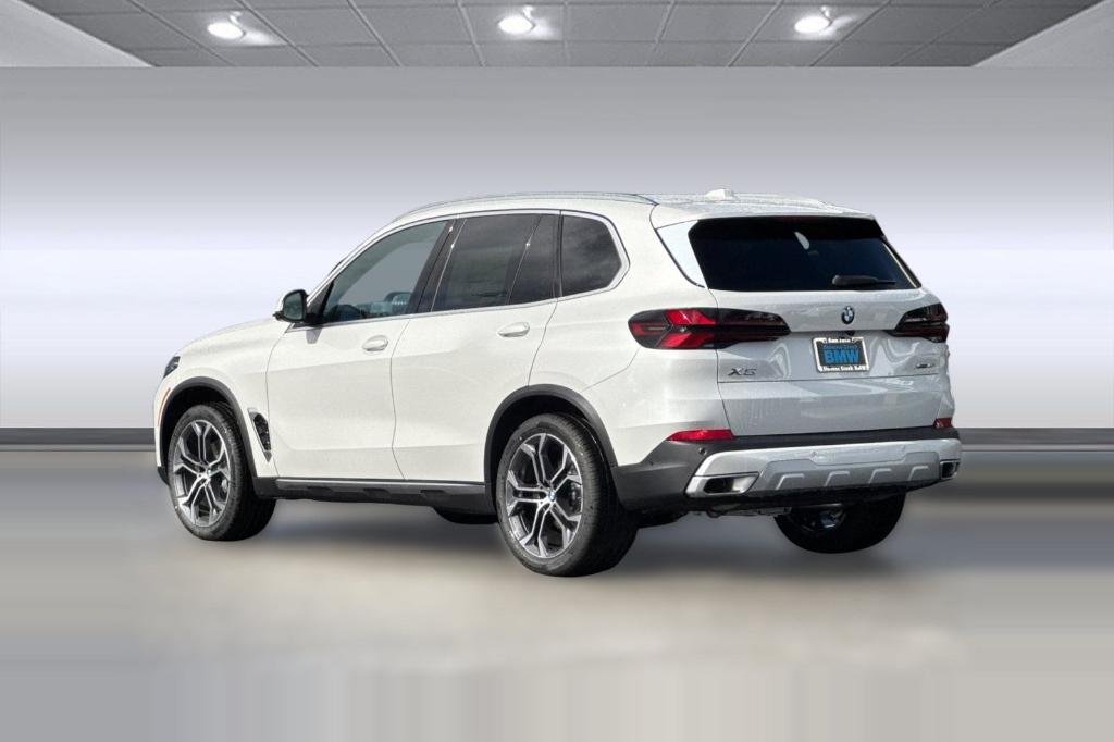 صورة 3 لـ 2026 BMW X5 XDRIVE40I