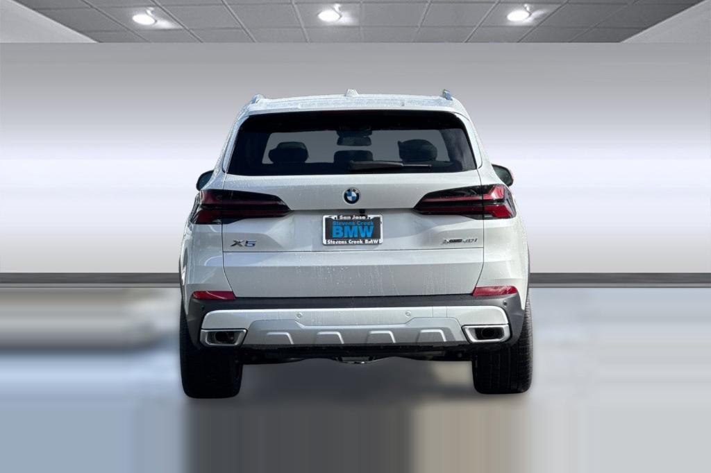 صورة 10 لـ 2026 BMW X5 XDRIVE40I