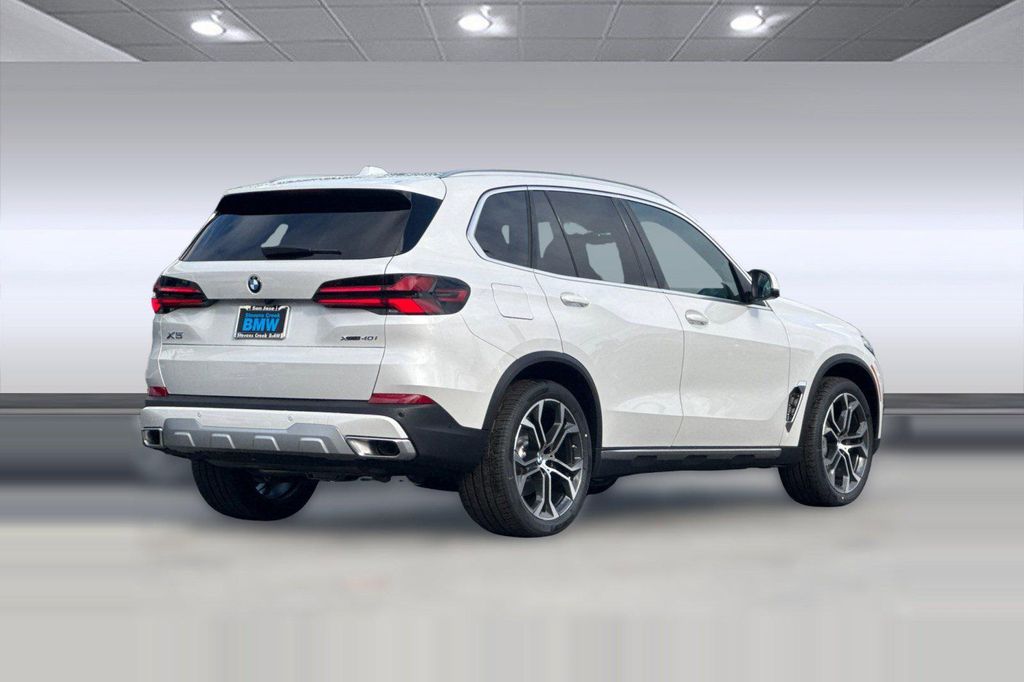 صورة 8 لـ 2026 BMW X5 XDRIVE40I