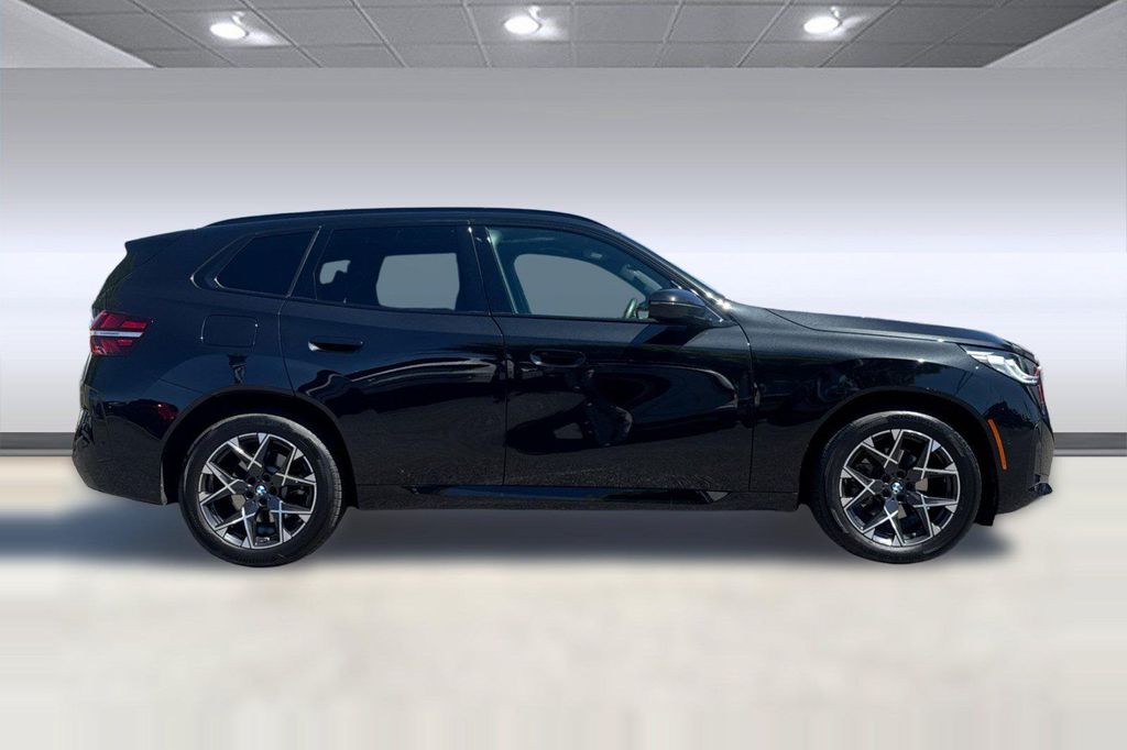 صورة 8 لـ 2026 BMW X3 30 XDRIVE