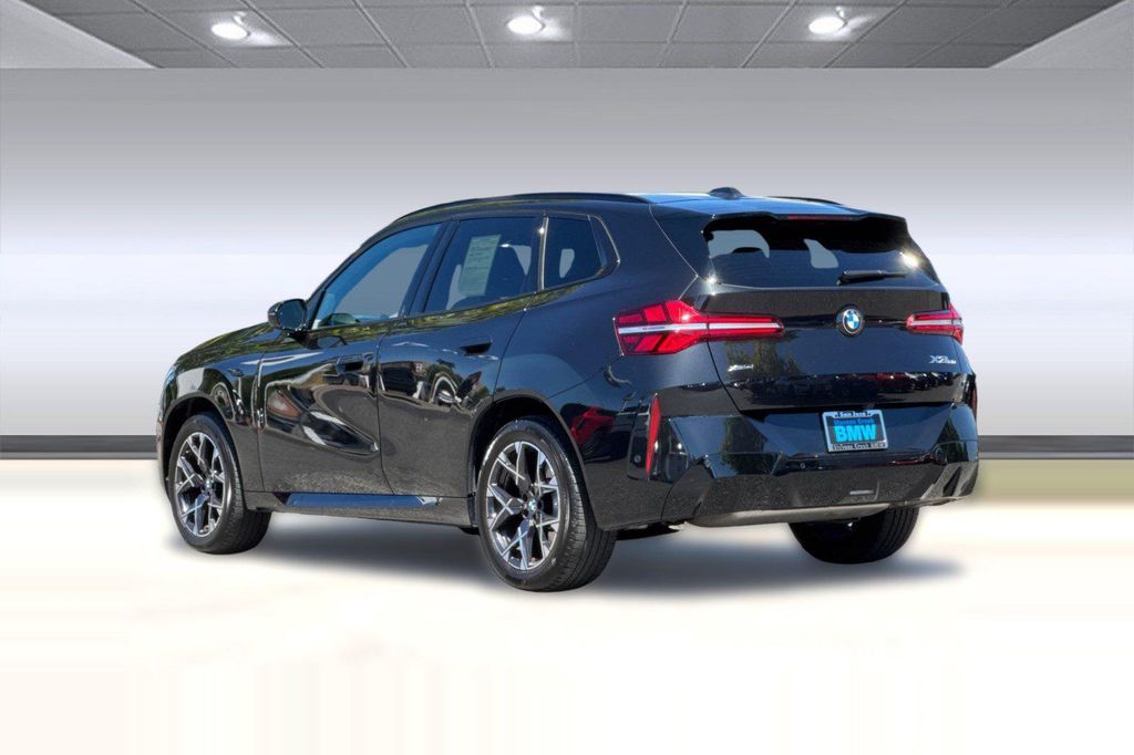 صورة 3 لـ 2026 BMW X3 30 XDRIVE