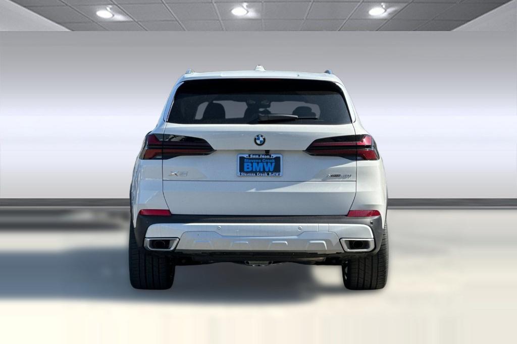صورة 9 لـ 2026 BMW X5 XDRIVE40I