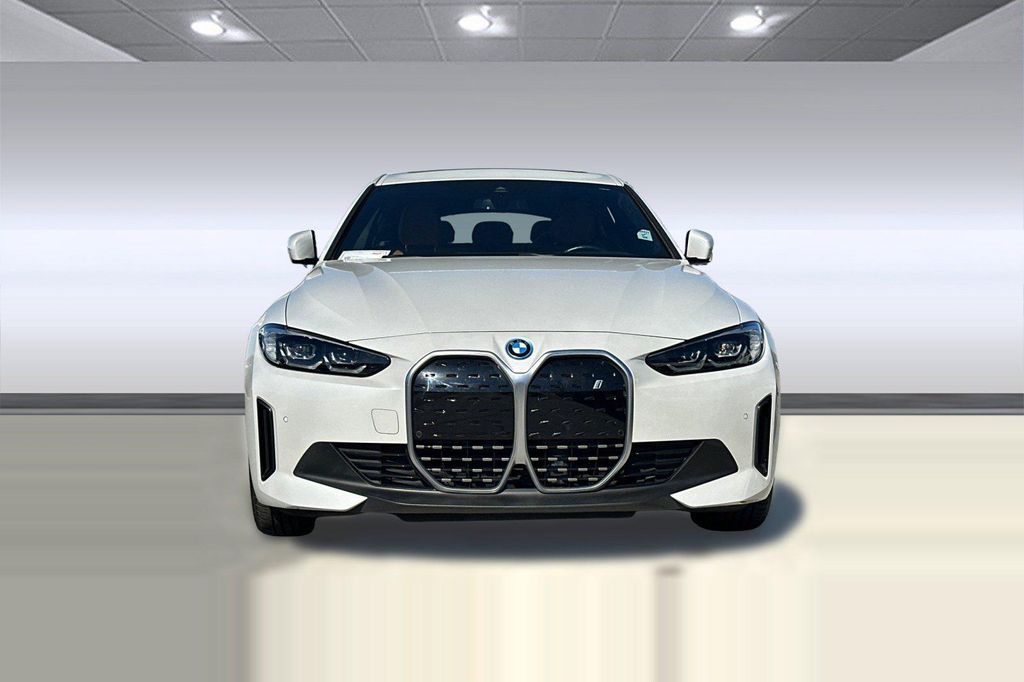 صورة 5 لـ 2023 BMW I4 GRAN COUPE EDRIVE35