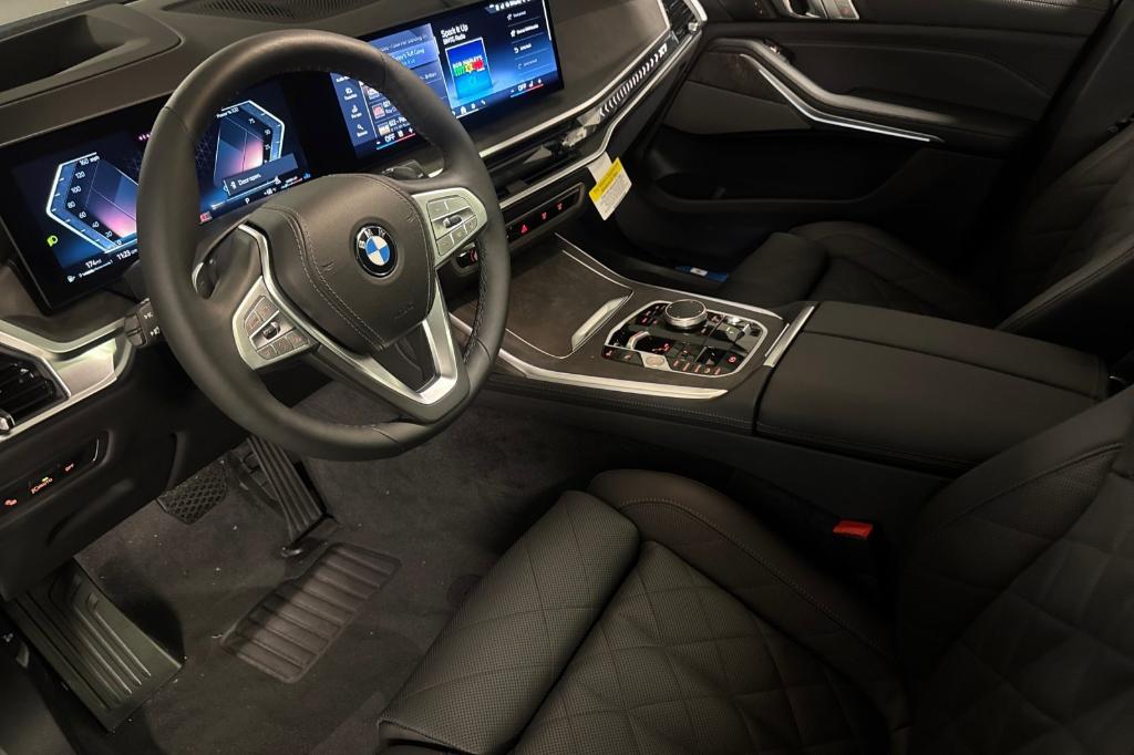 صورة مصغرة 4 لـ 2027 BMW X7 XDRIVE40I