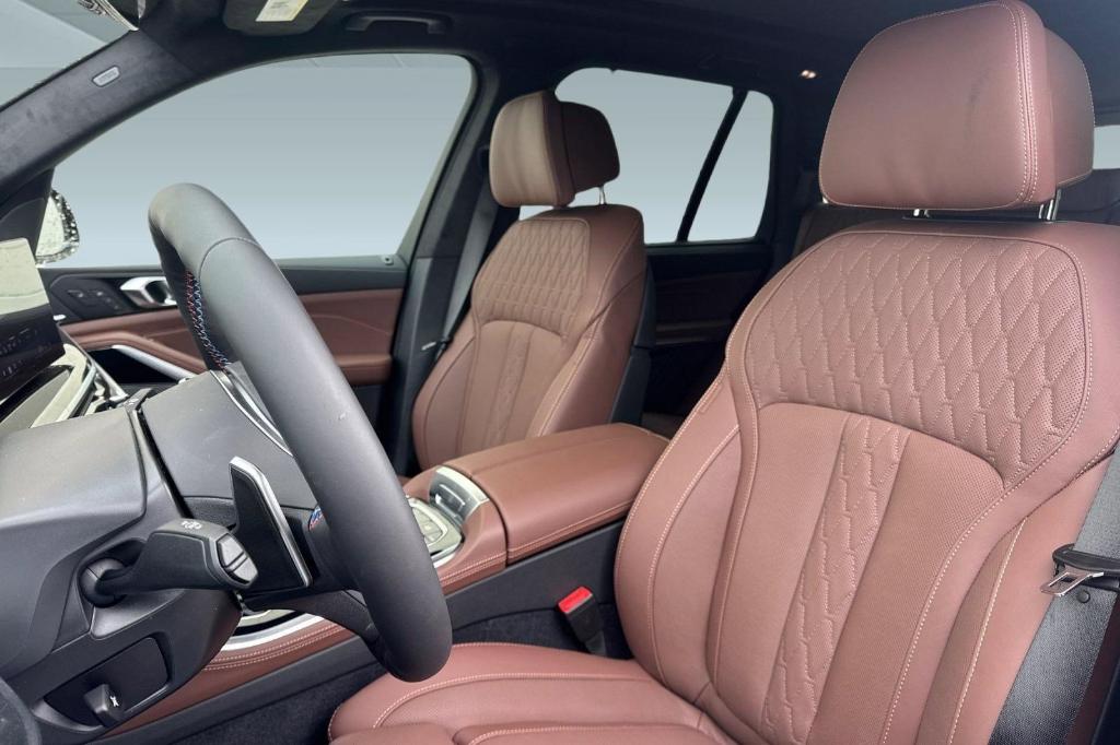 صورة مصغرة 20 لـ 2026 BMW X5 M60I