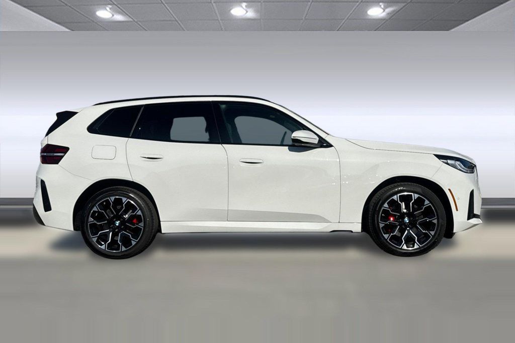 صورة 8 لـ 2026 BMW X3 30 XDRIVE