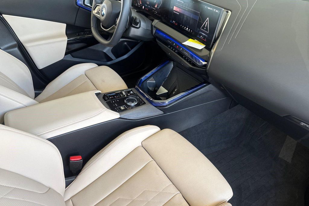 صورة مصغرة 32 لـ 2026 BMW X3 30 XDRIVE