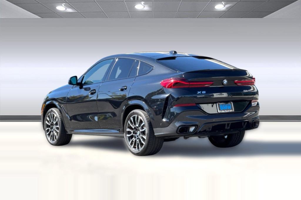 2024 BMW X6 XDRIVE40I photo 3