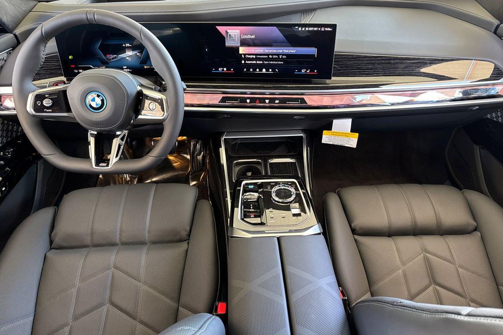 صورة مصغرة 14 لـ 2026 BMW I7 XDRIVE60
