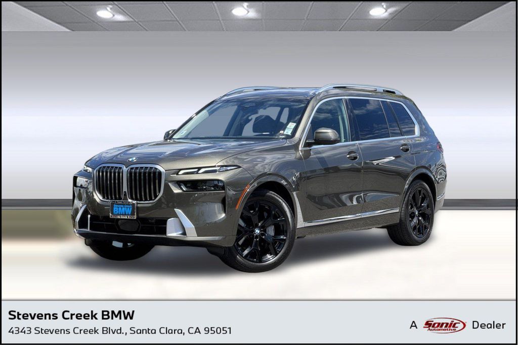 صورة 1 لـ 2025 BMW X7 XDRIVE40I