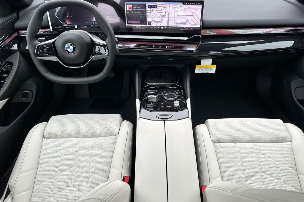 صورة مصغرة 14 لـ 2027 BMW 530 I