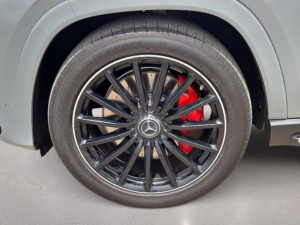 2025 Mercedes-BENZ AMG GLS 63 BASE thumbnail 11
