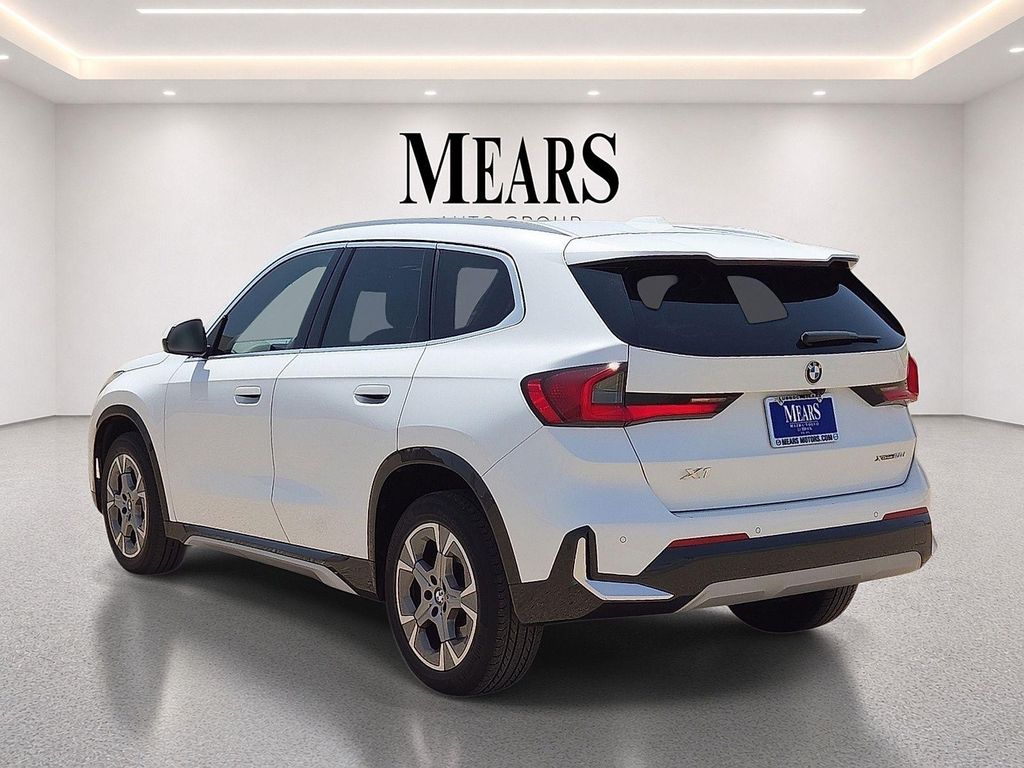 2025 BMW X1 XDRIVE28I 照片 3