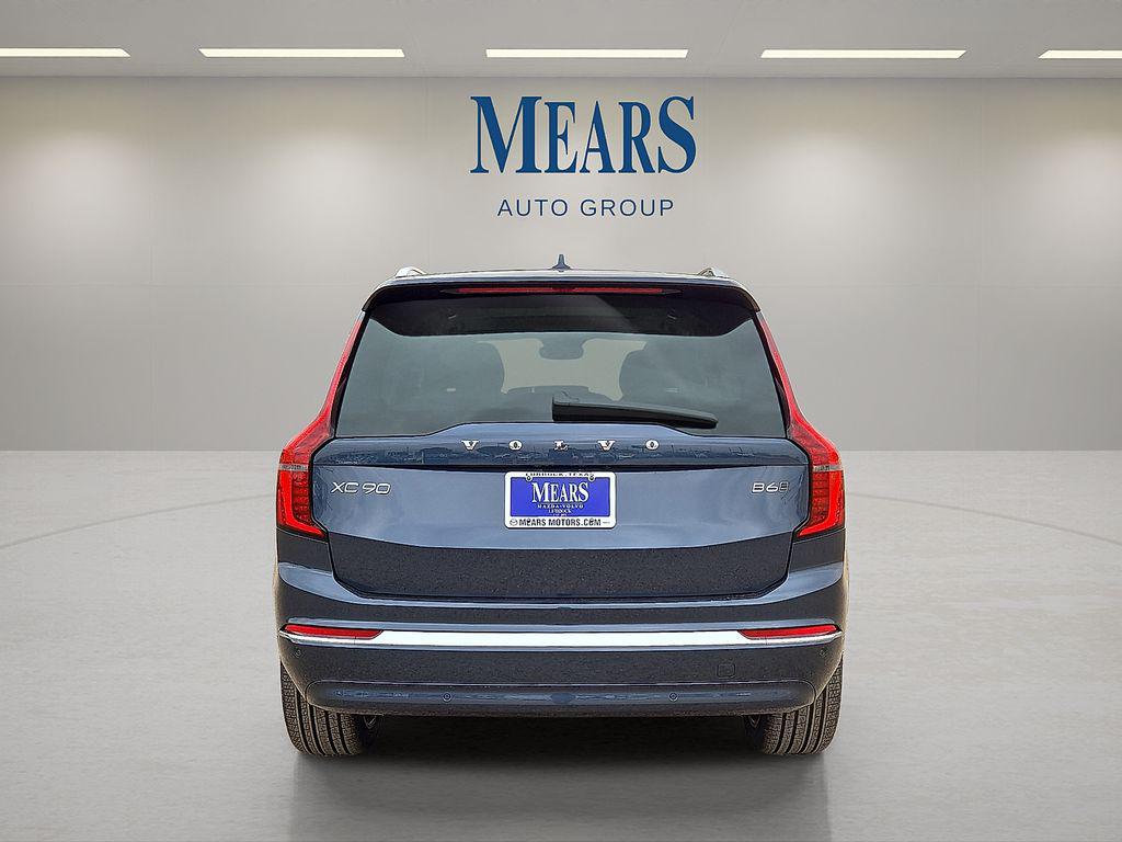2026 Volvo XC90 B6 ULTRA 7-SEATER photo 4